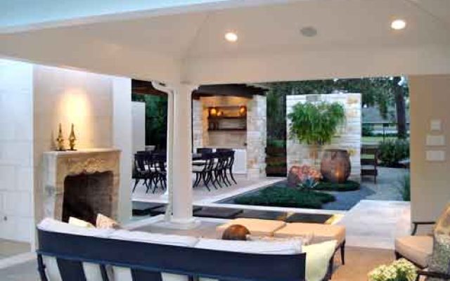 Landscaping an Outdoor Living Area