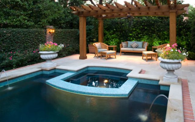 How to Use Pergola Designs in Your Landscape