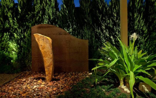 How Do I Develop a Landscape Maintenance Program?