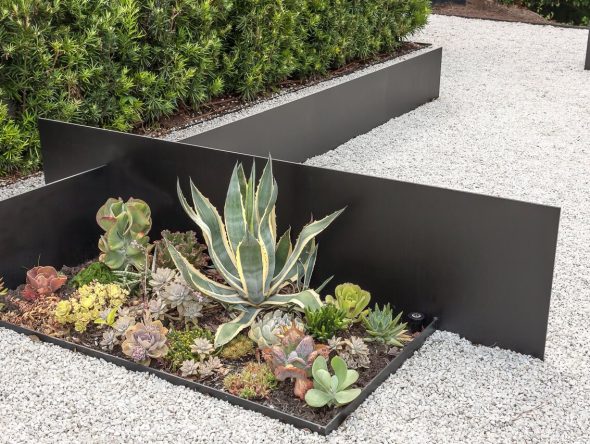 modern-landscaping-exterior-worlds-landscaping-and-design-img-05