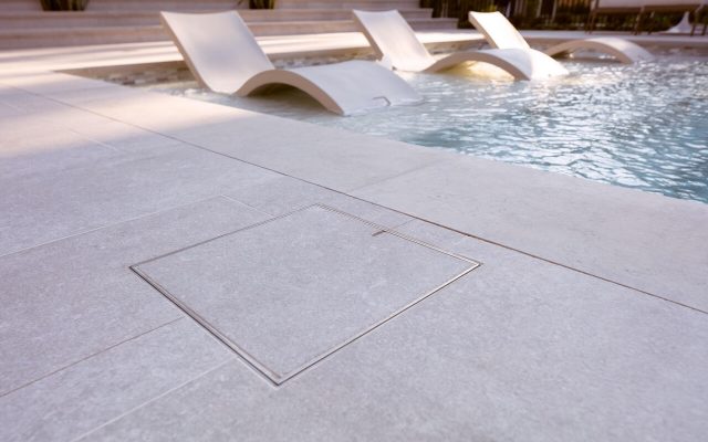 Minimalist Pool