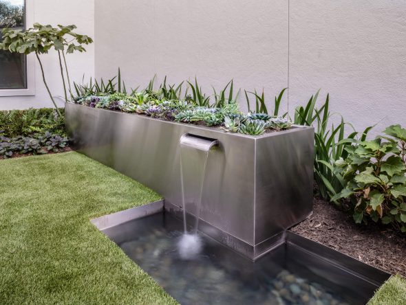 stainless-water-fountain-thumb