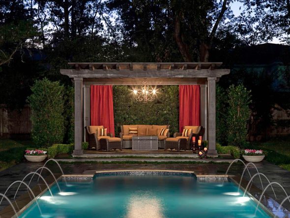 traditional-pool-and-landscaping-03